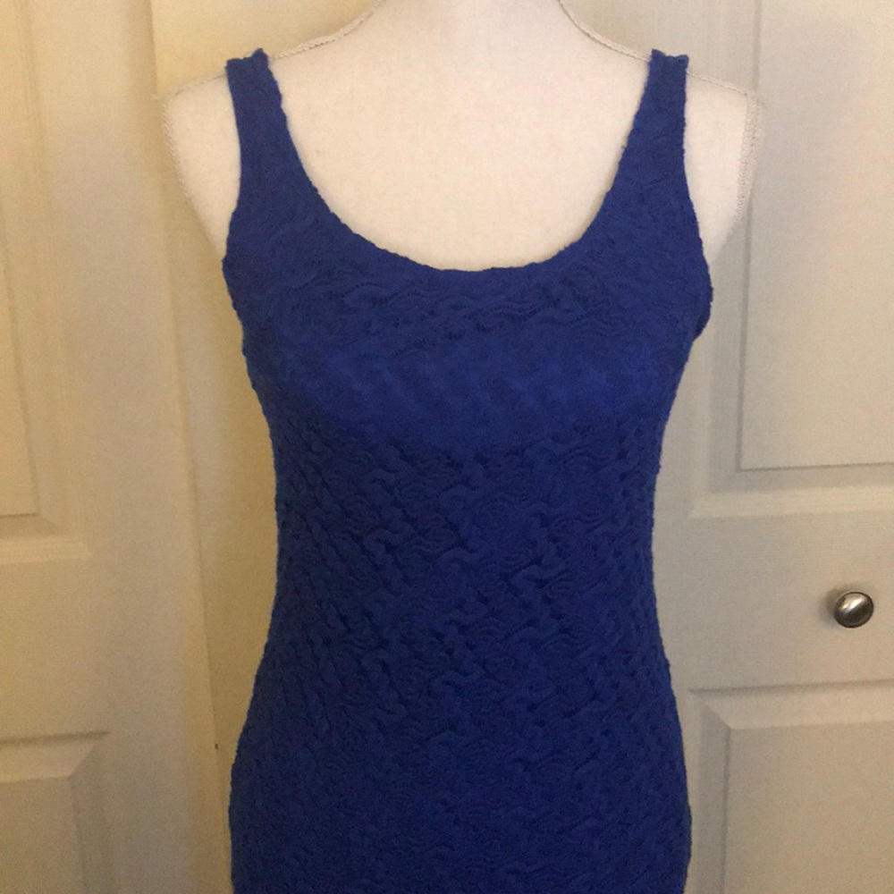 Beautiful blue lace dress - Picture 8 of 12